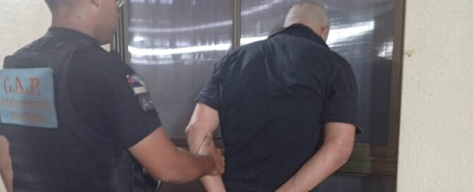 POSADAS: Detuvieron a un hombre que amenazaba peatones con un hierro en pleno microcentro